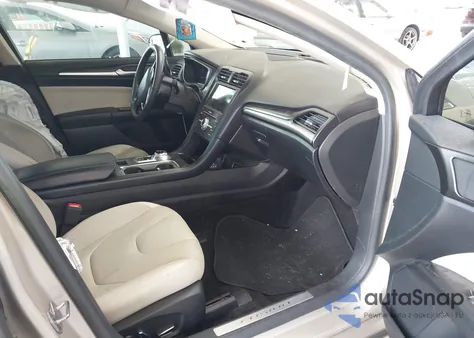 2018 Ford Fusion Titanium z USA, uszkodzony, nr VIN 3FA6P0D98JR268784